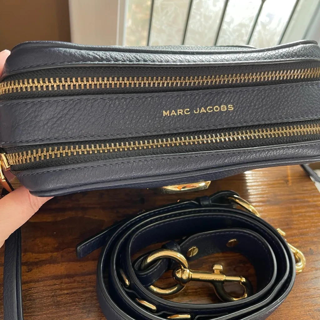Marc Jacobs The SoftShot Navy Leather Crossbody Bag - Image 4