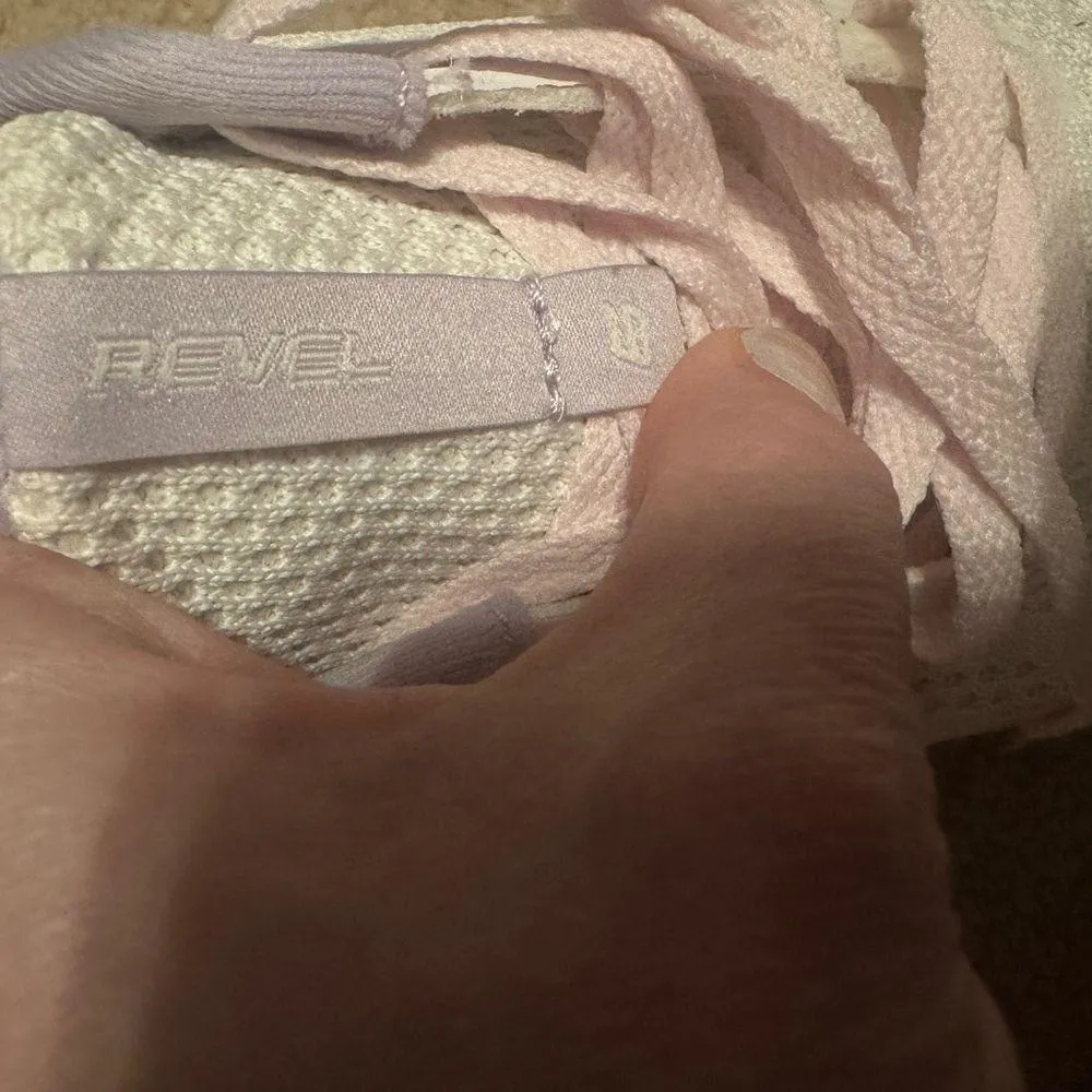 Brooks Women’s  revel 6 size 7 1/2 - Image 6