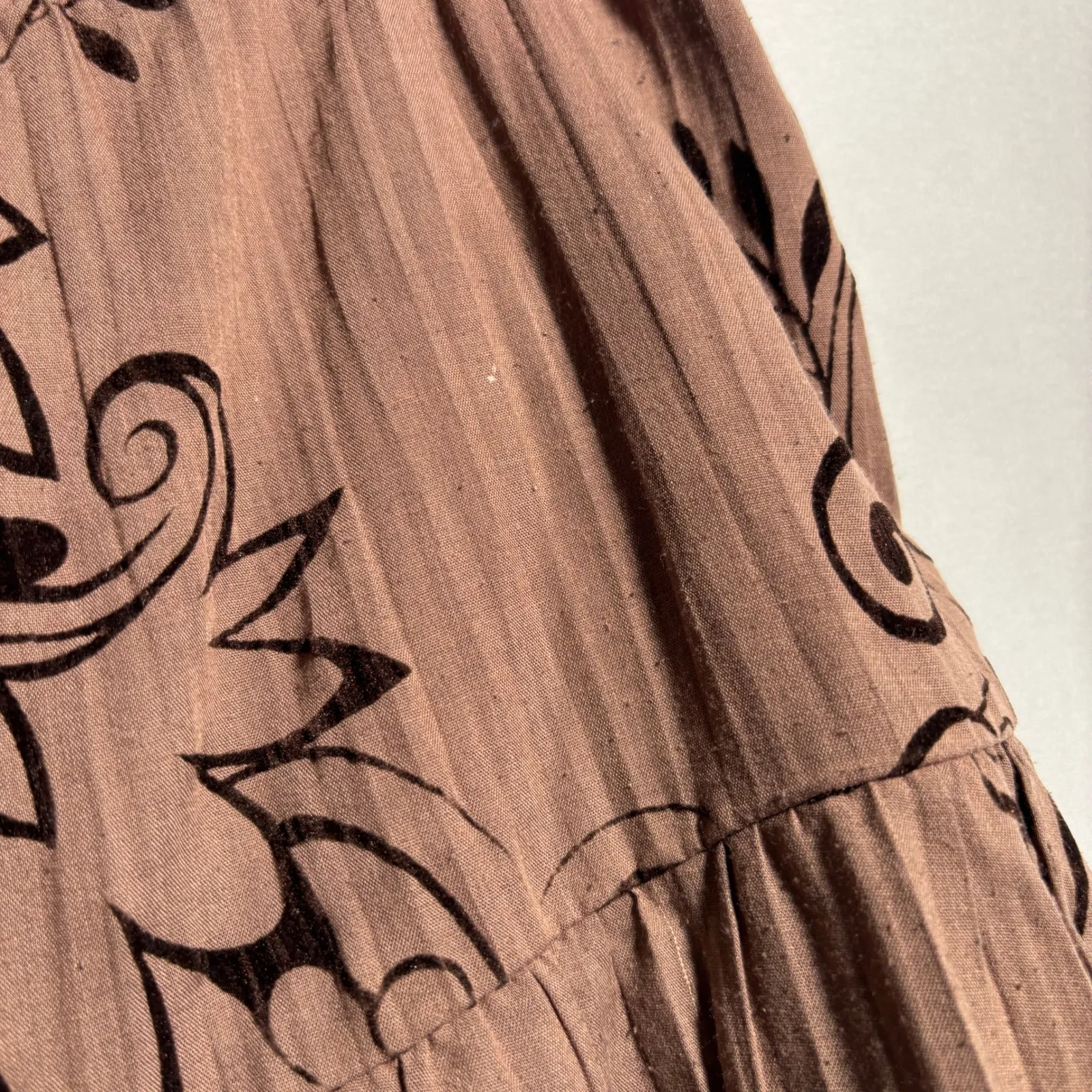 JKLA Tiered Boho Floral Print Midi Skirt Womens M Fairy Grunge Velvet Swirl SEE Brown Size M - Image 5