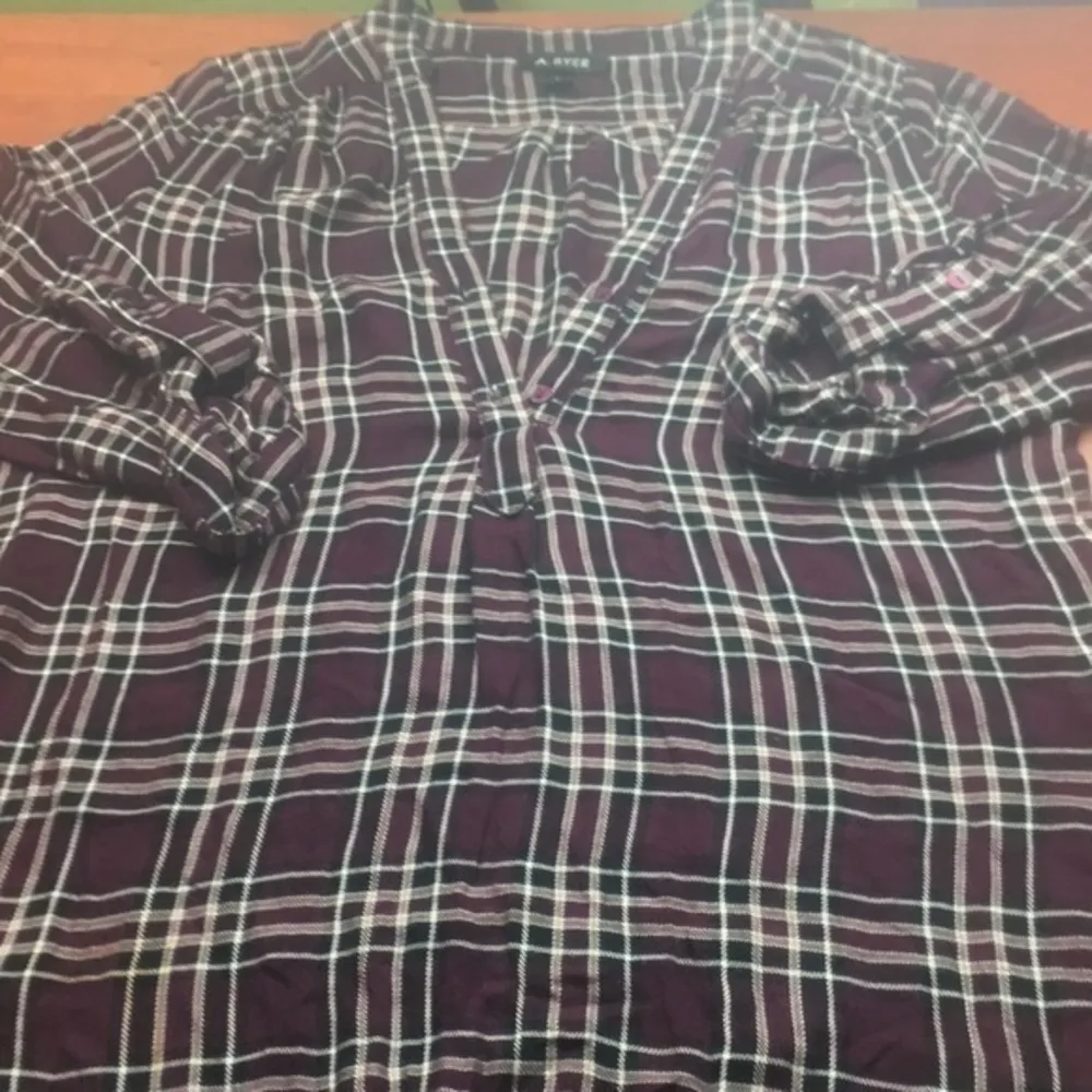 A .BYER  ladies blouse M - Image 3