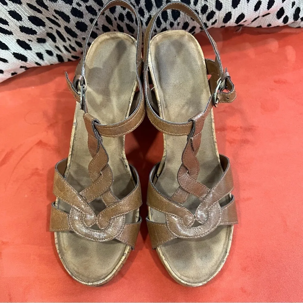Aerosoles Brown Faux Leather Cork Wedge Sandals 10 M Comfort Boho Retro Chic - Image 4