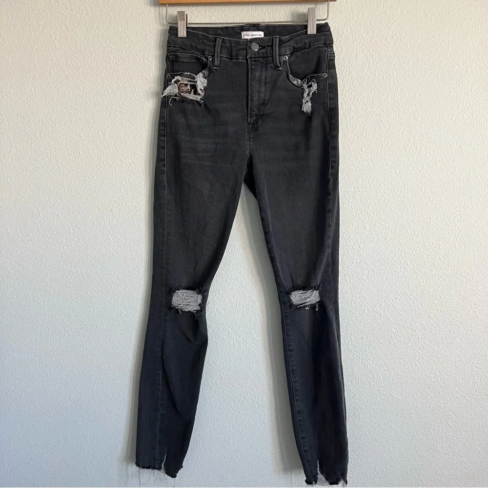Good American Faded Black Distressed Skinny Jeans. Size 4/27 - Image 3