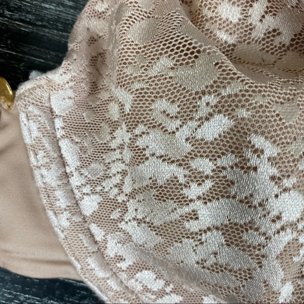 Le Mystere Nude Clean Line Lace Cup Underwire Bra 32H Tan Size undefined - Image 3