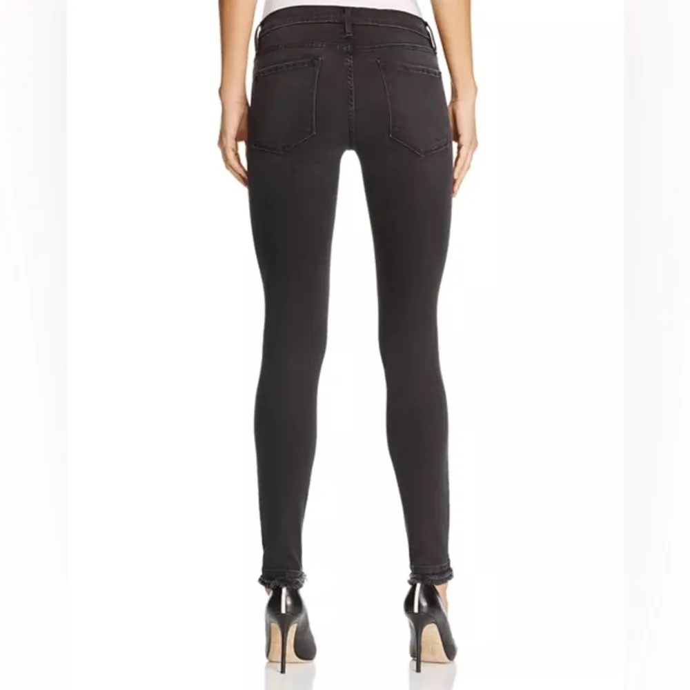 Frame Le Skinny Double Raw Edge Jeans in Carlton Studs Size 30 - Image 3