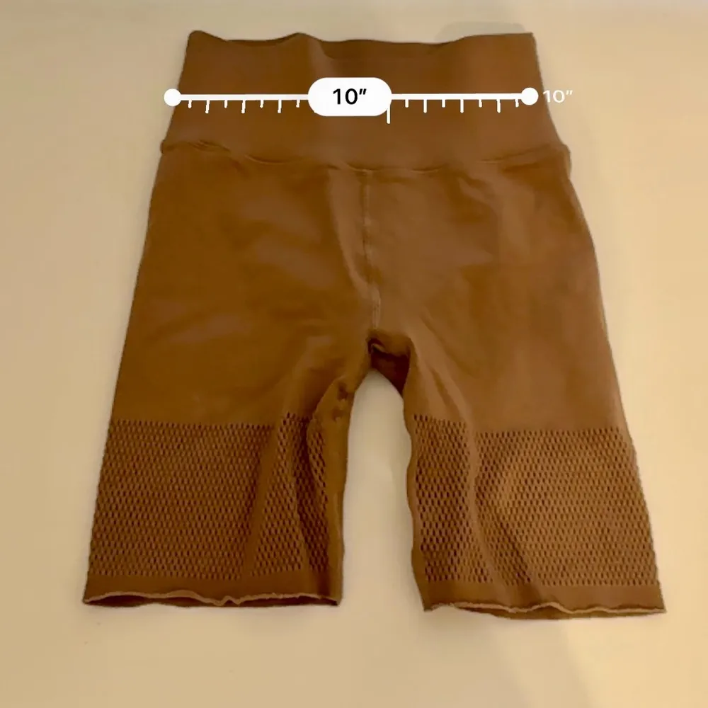 Fabletics High-Waisted SculptKnit Biker Short Size Small - Image 8