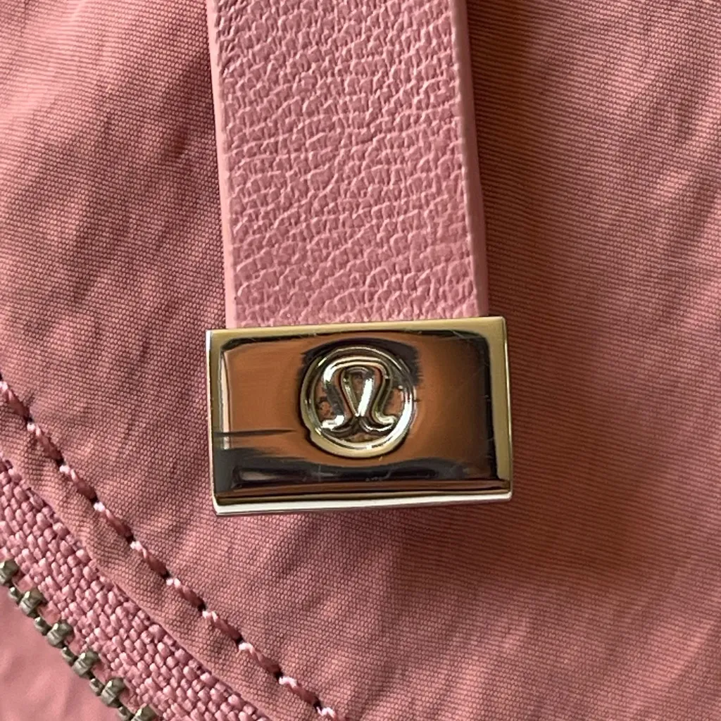 Lululemon All Night Festival Bag Vol 5 L in Spiced Chai - Image 10