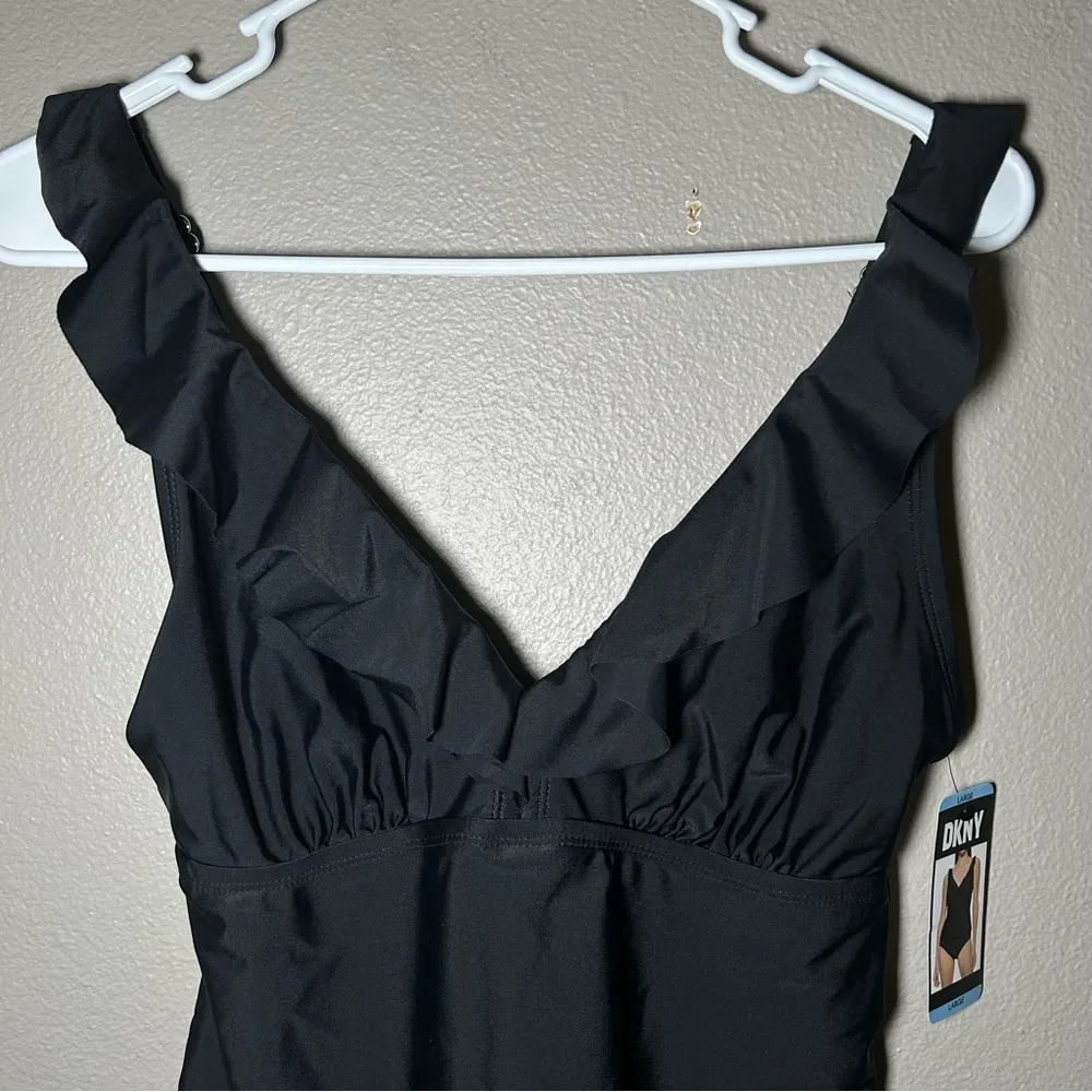 NEW DKNY black ruffle plunge neck tankini swim top women’s size large - Image 3
