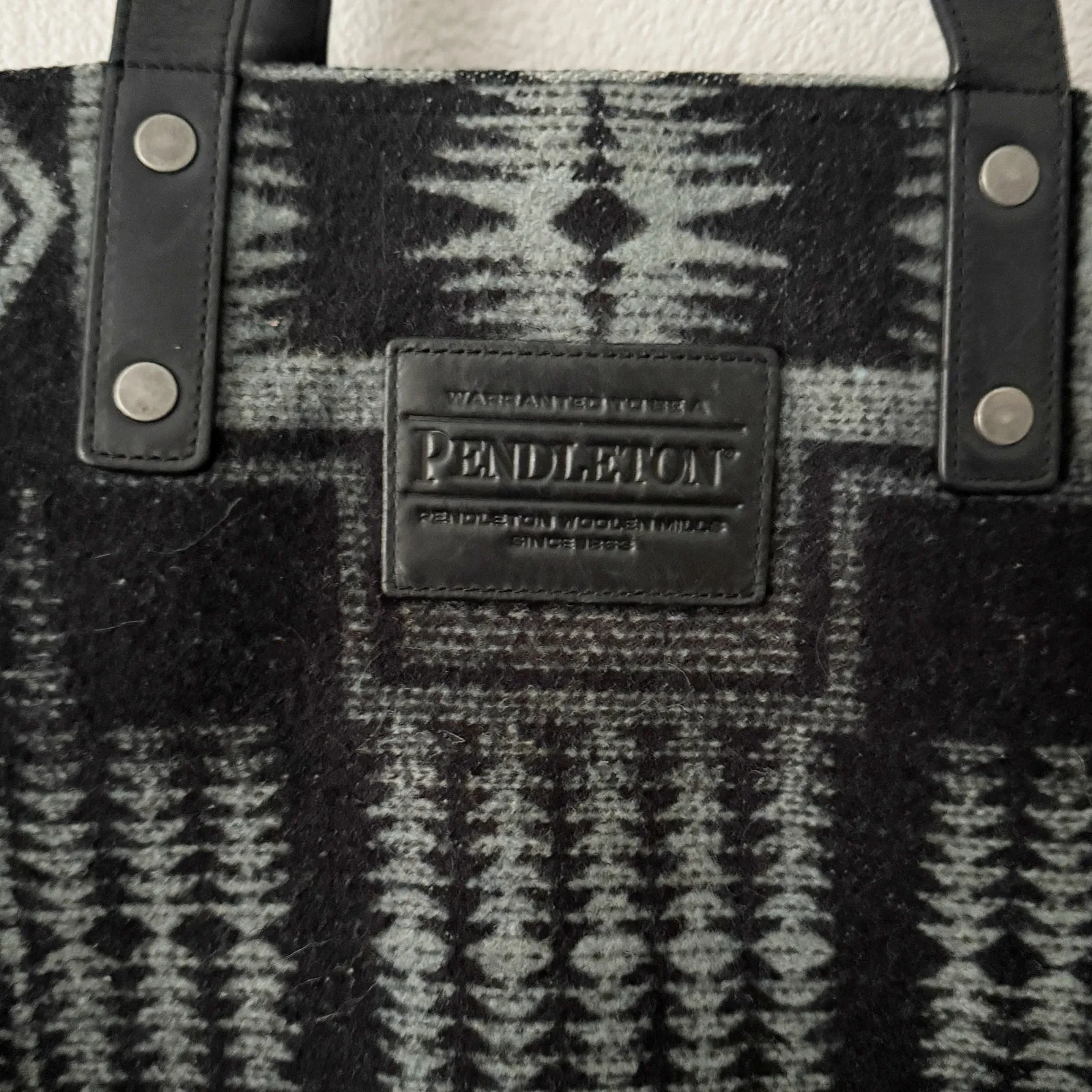 PENDLETON | Long Tote Foldover Bag Crossbody Wool Leather Harding Black Gray - Image 6