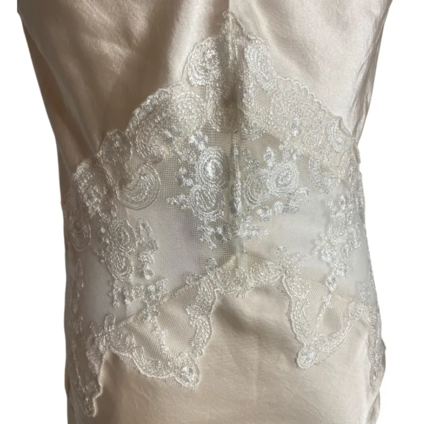 NWT WINGFREE Ivory Satin Midi
Slip Dress with Lace & Ruched Detail
XS/S - Image 4