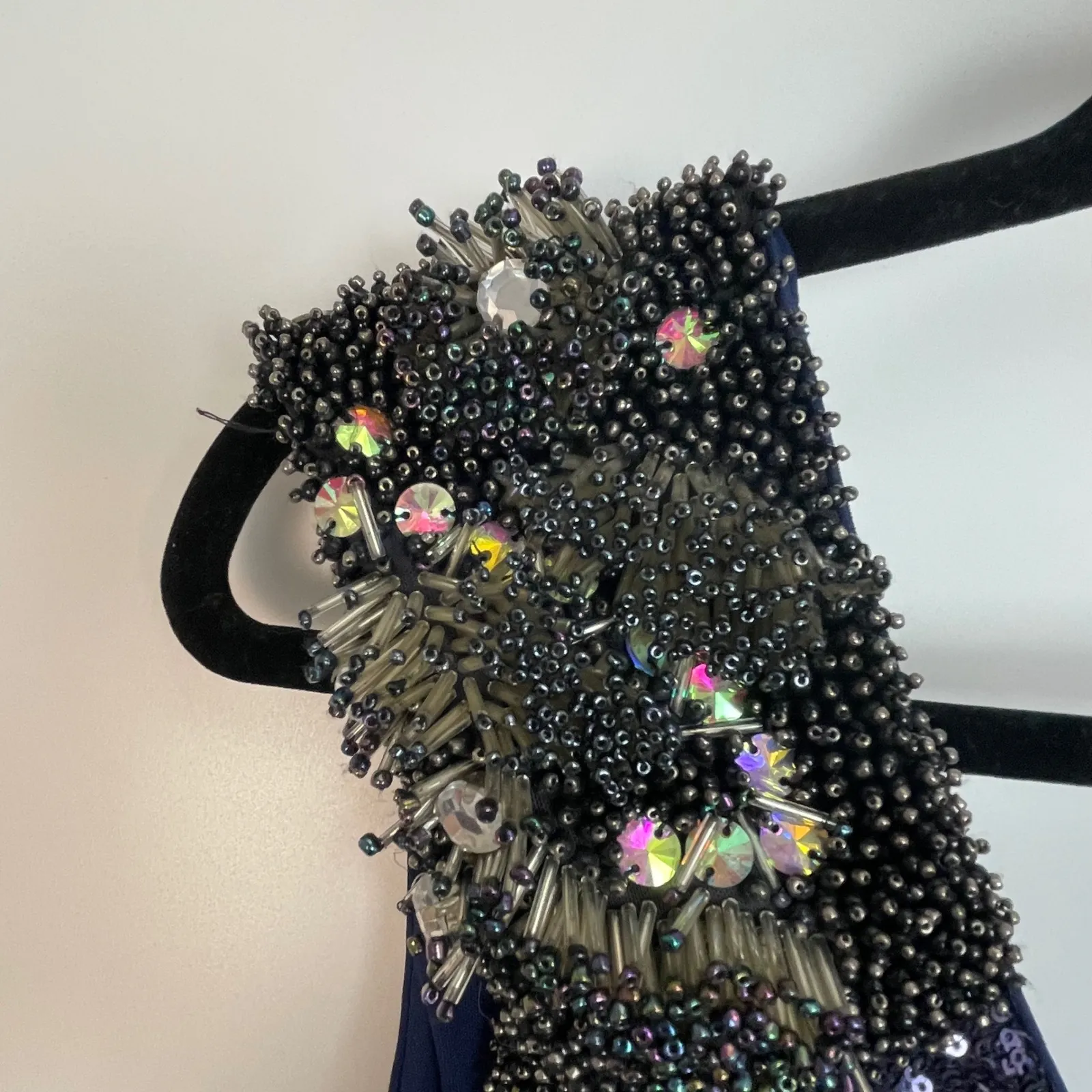 SPY Zone Exchange Navy Blue Sequin Embellished V - Image 3