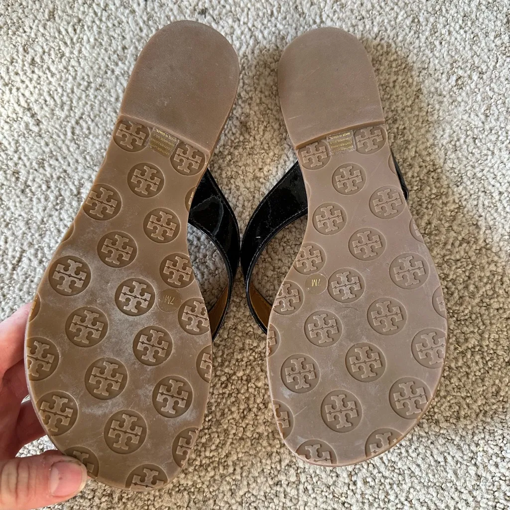 NWOT Tory Burch Thora patent leather sandals - Image 4