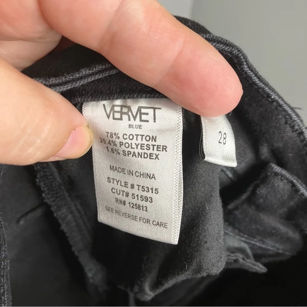 Vervet black distressed raw hem jeans size 28‎ - Image 8