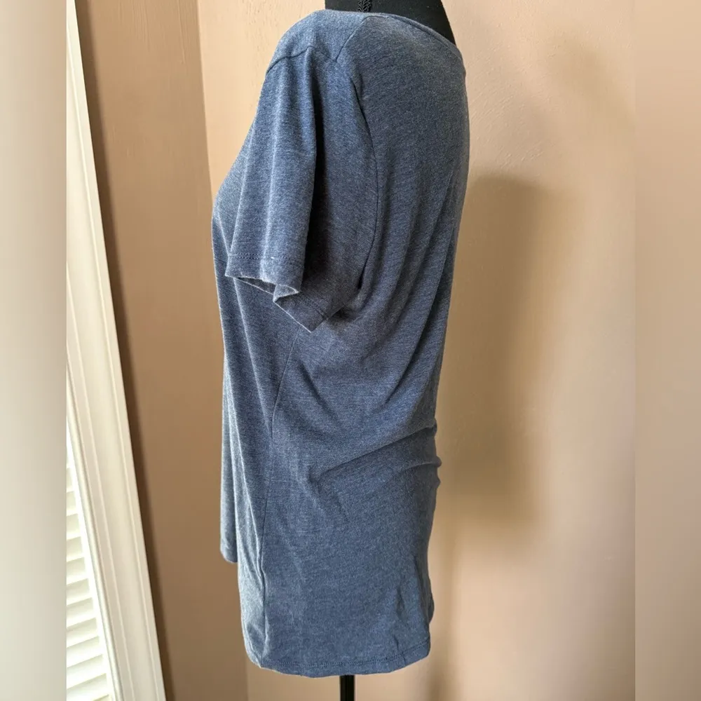 Under Armour Boston Red Socks Women’s Blue Graphic T-Shirt Size Medium - Image 3