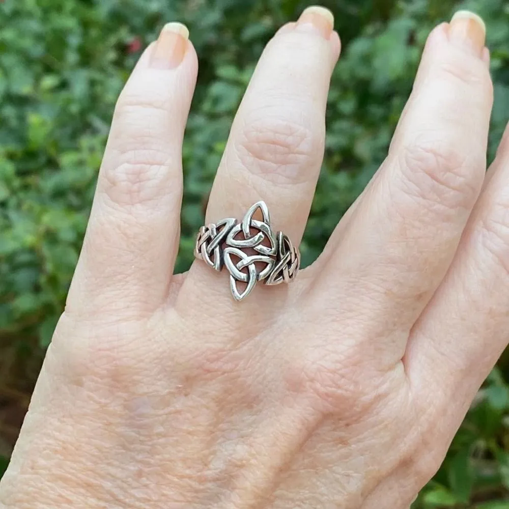 Sterling Silver Celtic Triquetras Ring Silver - Image 2