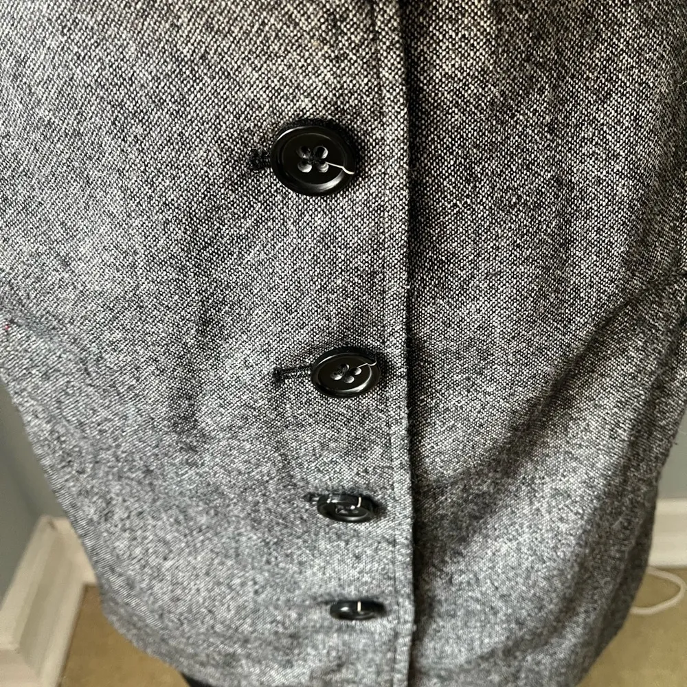 Banana republic gray tweed button front stretch petite pencil skirt 4P - Image 4