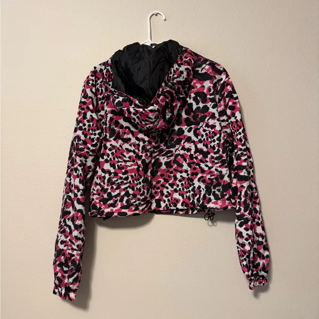 New Look Pink and Black Leopard Bomber Jacket - Image 3