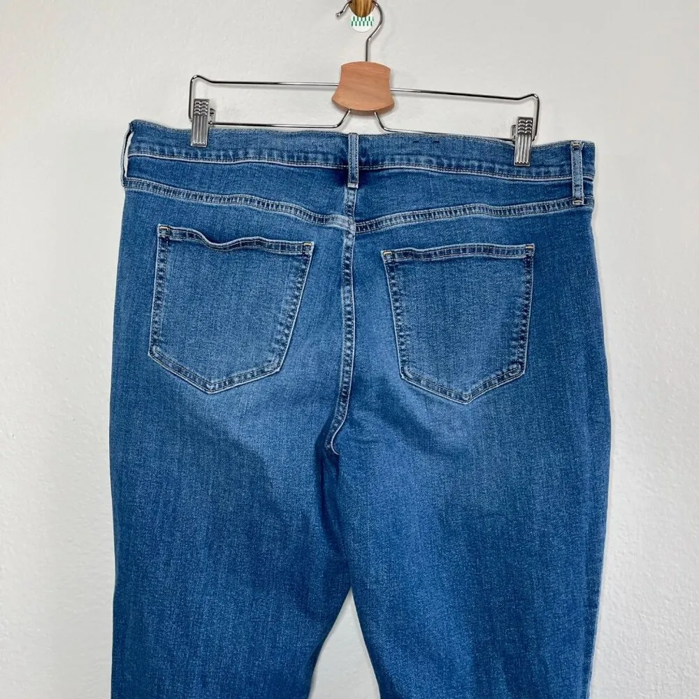 Gap Vintage Slim Mid Rise Medium Indigo Blue Denim Wash Jeans 34/18R - Image 3