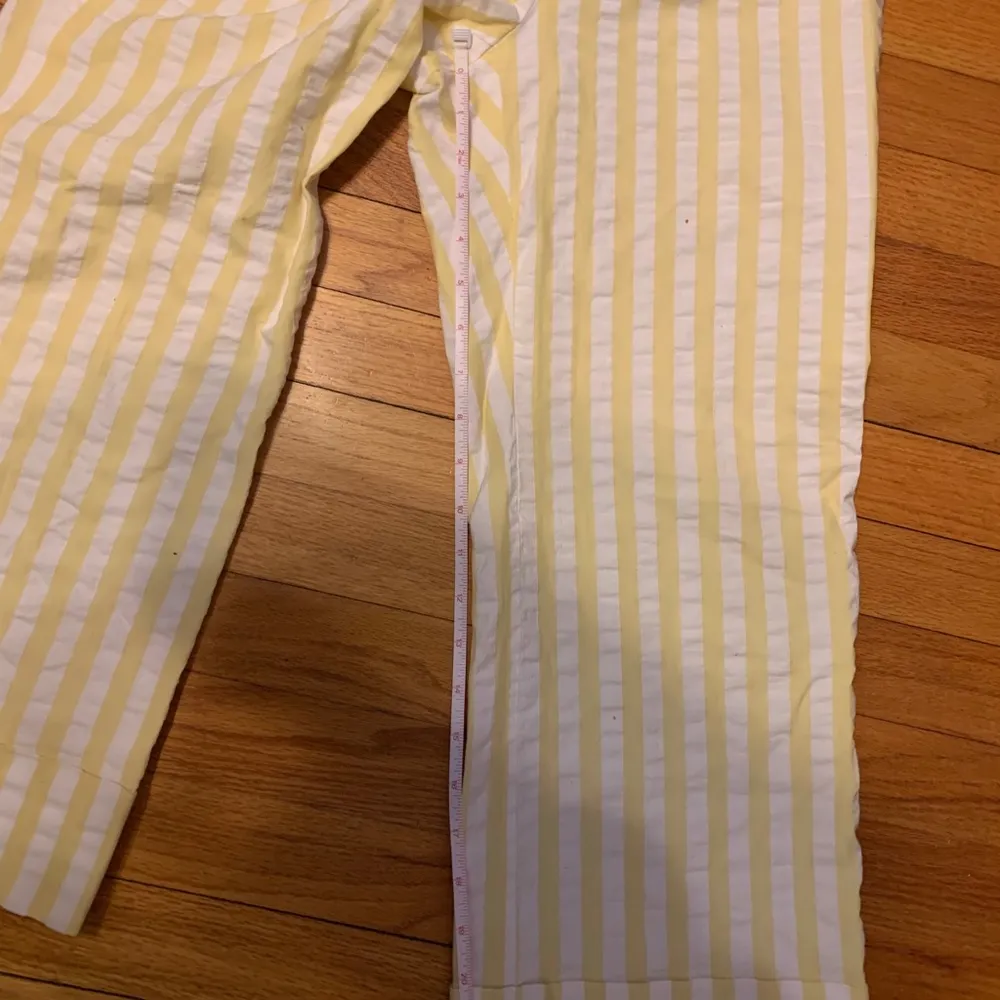Etcetera Poplin Striped Kick Flair Capri. Size 4 - Image 7