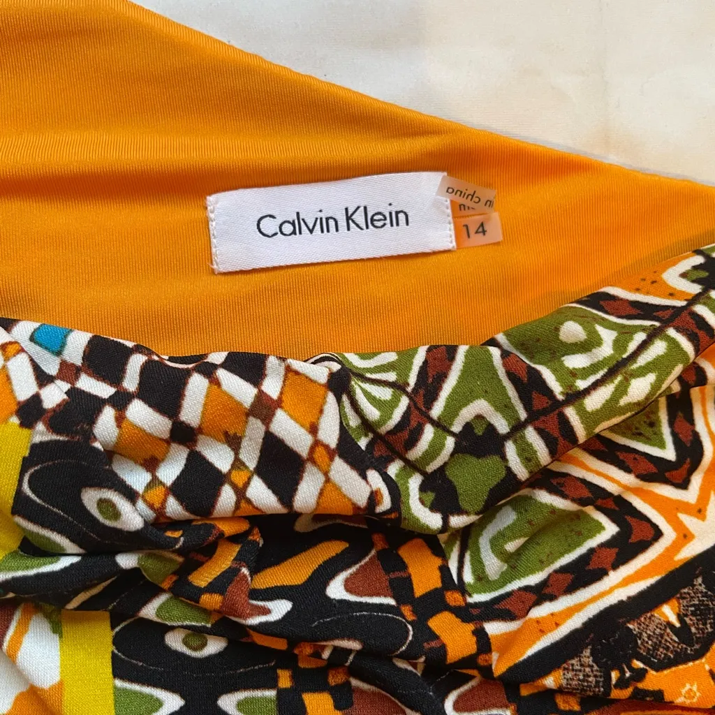 Calvin Klein Elegant Black Dress with Sleek Silhouette and Timeless Design,(NWT) - Image 8