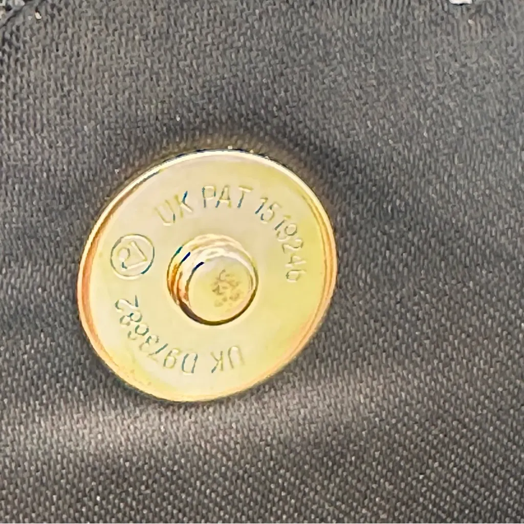 La Regale  Vintage Beaded Evening bag - Image 11