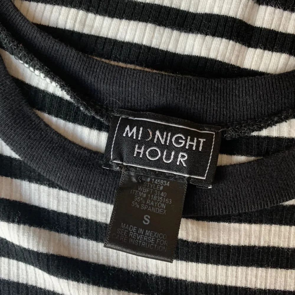 Black And White Top  - Image 6