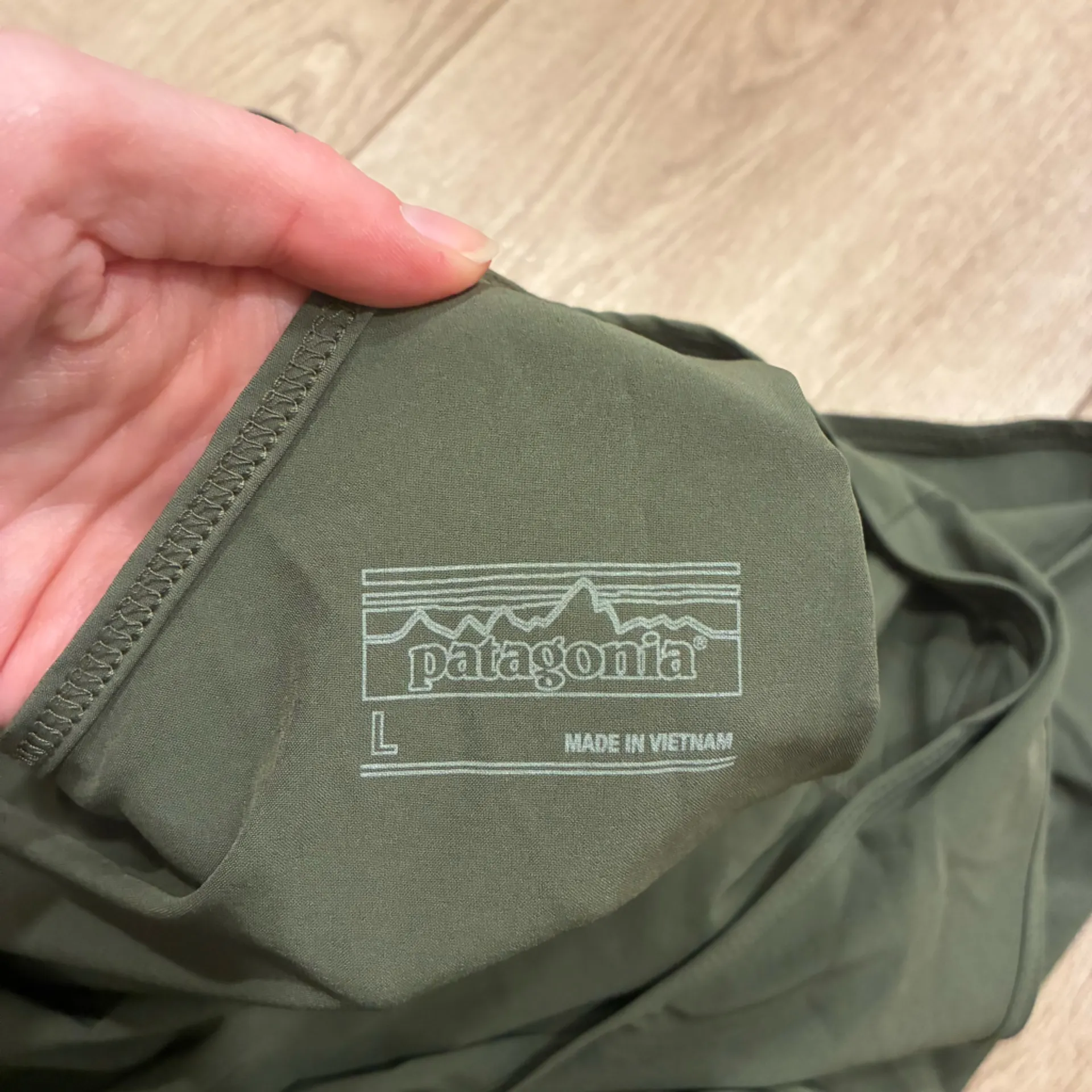 Patagonia Women’s Fleetwith Romper Jumpsuit Basin Green Army Olive Size L - Image 4