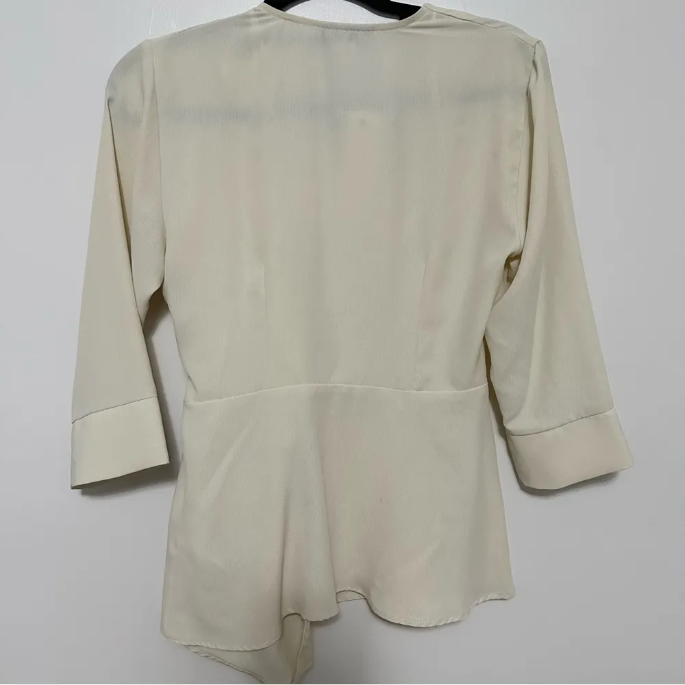 NWT Topshop Wrap Belted Cream Blouse size 4 - Image 6