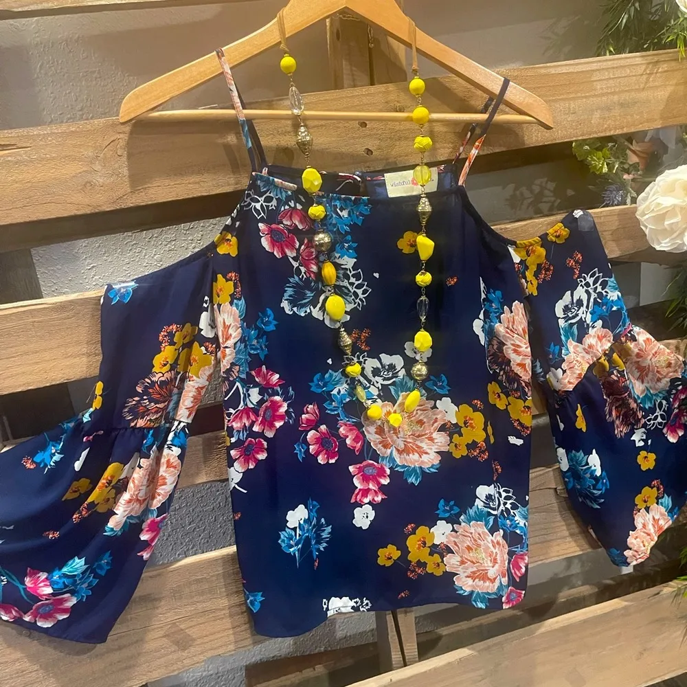 Floral Off Shoulder Top Size M - Image 3