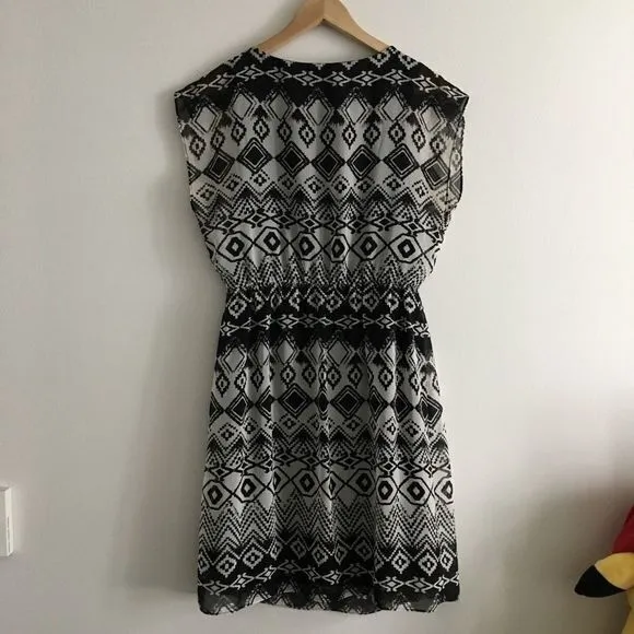 3/$15 - AB Studio Sleeveless Sheath Geometric‎ Print - Image 7