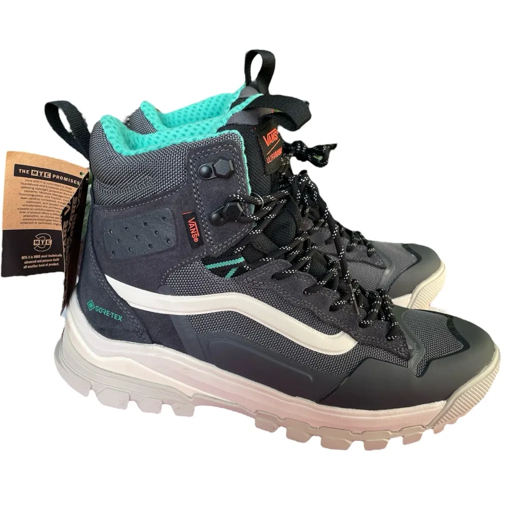 Vans unisex UltraRange insulated comfy winter boots Size 8.5men / 10women - Image 12