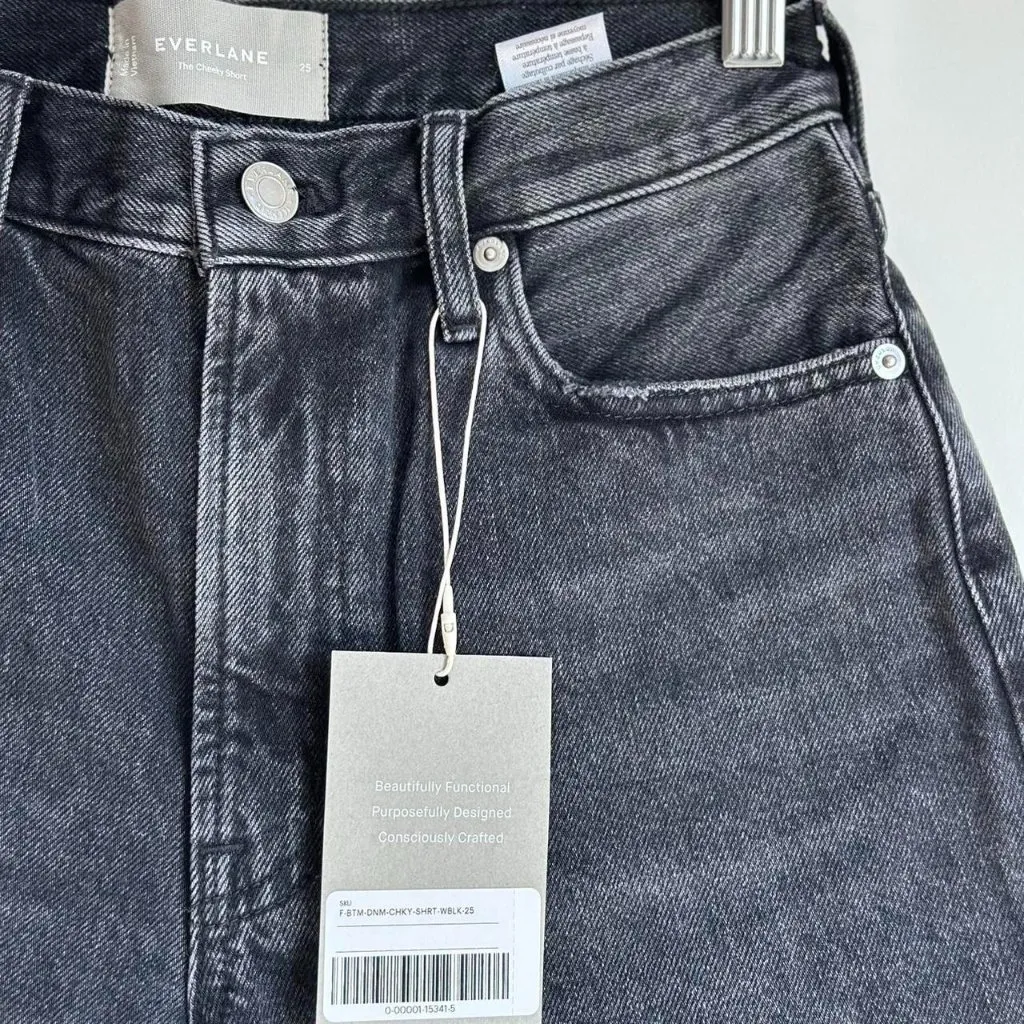 Everlane The Cheeky Short in Vintage Black, Size 25 - Image 6