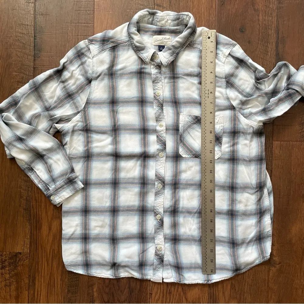 UNIVERSAL THREAD flannel button down shirt, size XL - Image 5
