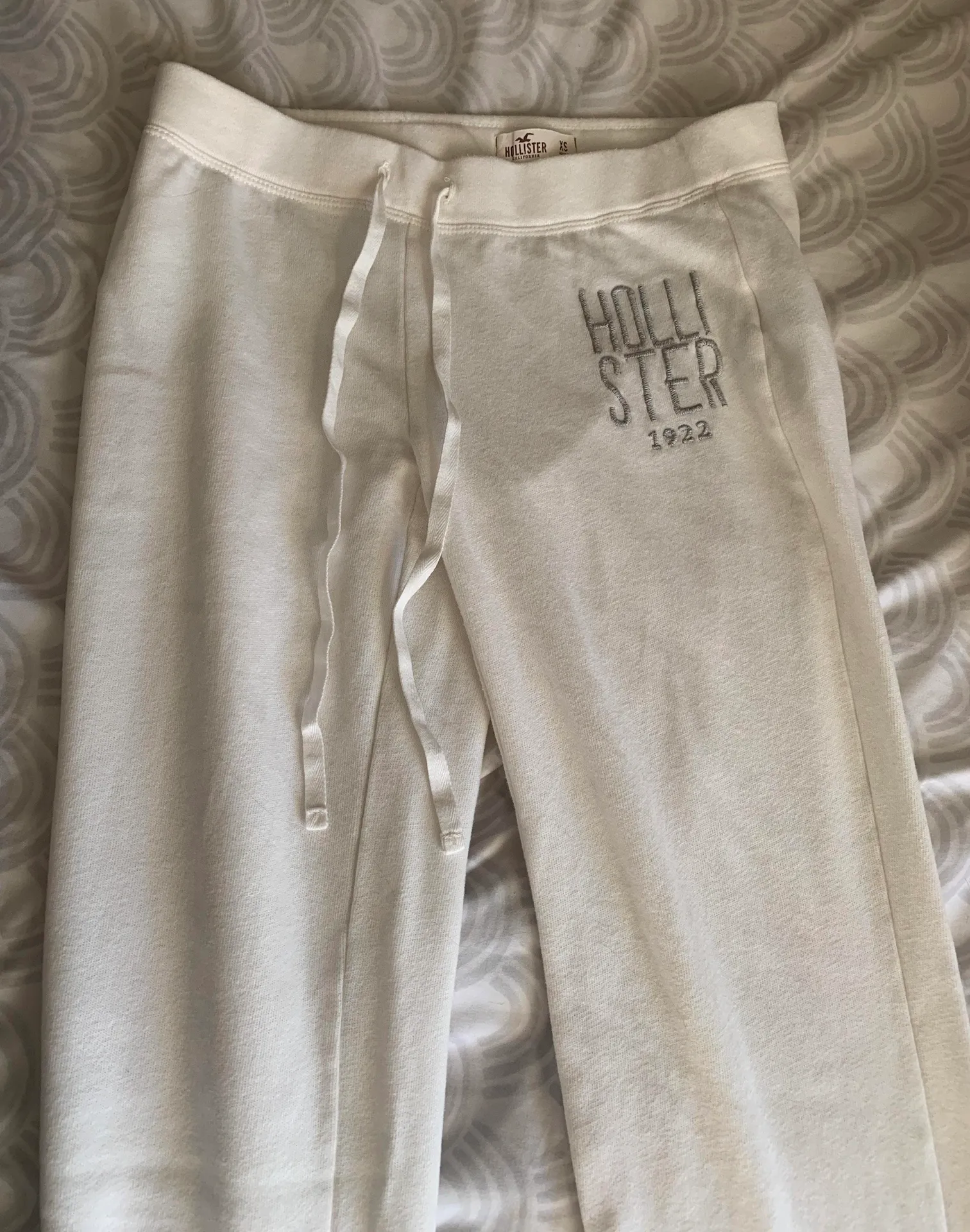Hollister White Sweatpants - Image 2