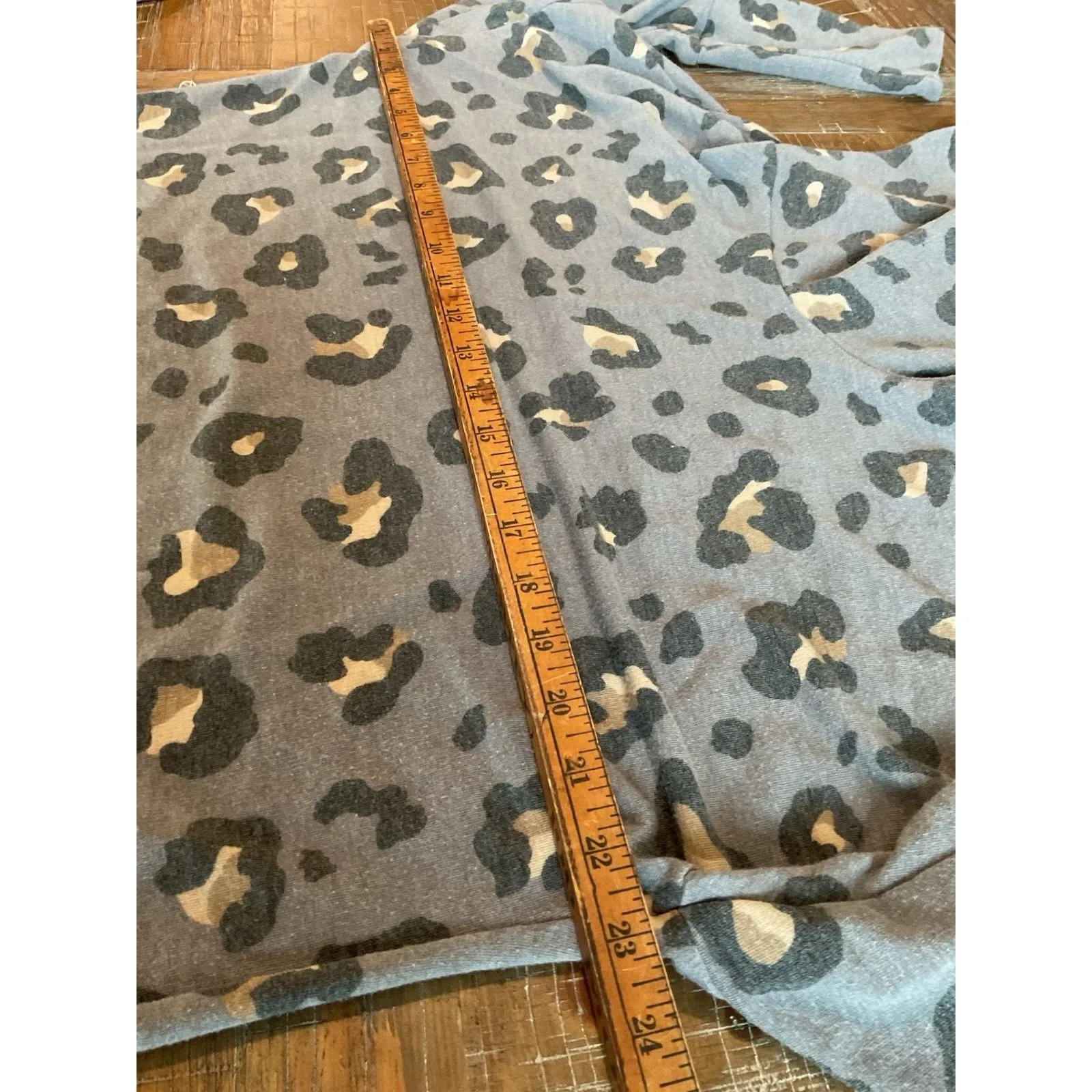 White Birch Cowl Neck Leopard Print Medium Sweatshirt Women’s Long Sleeve Pullover Top - Image 7