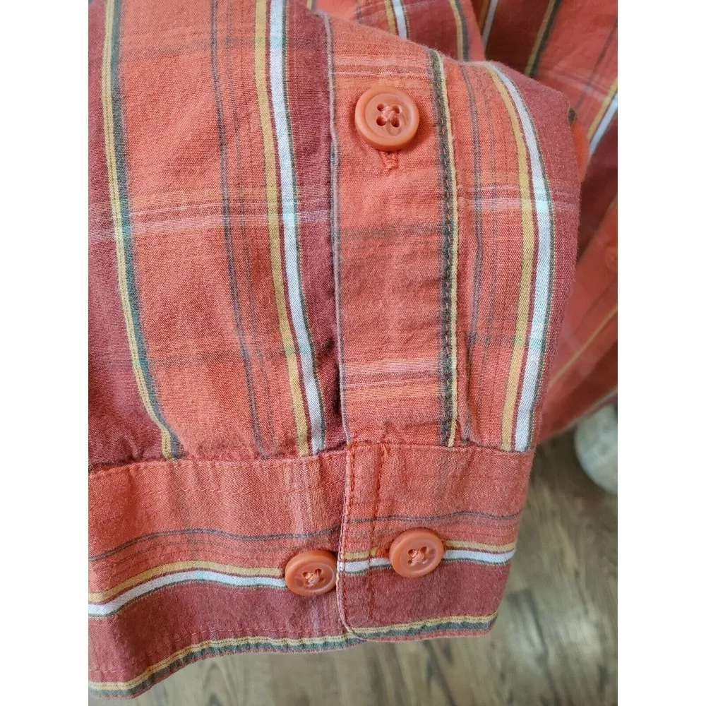 Columbia Women Nylon & Polyester Collared Long Sleeve Button Down Dress Shirt - Image 5