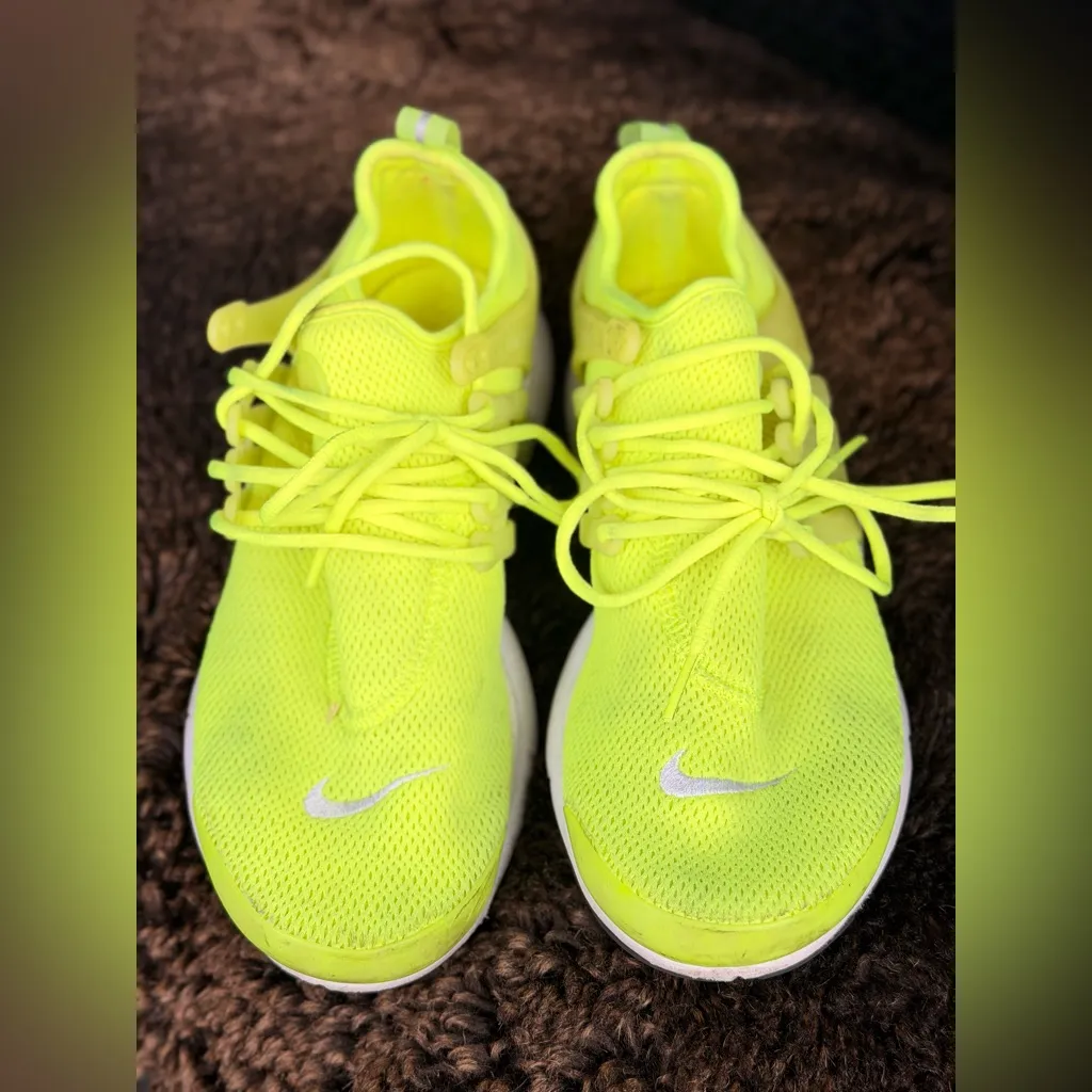 Nike womens presto Casual Shoes in Green/Volt Size 8.0 | Lace by Nike - Image 5