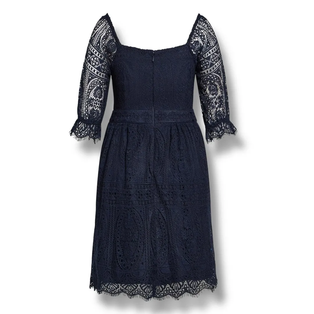 City Chic Giselle square neck lace dress - Image 3