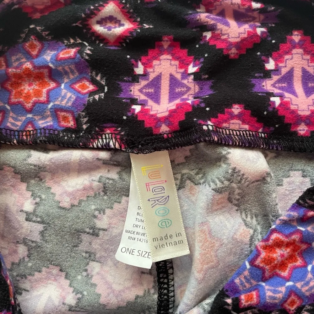 LuLaRoe Leggings One Size - Image 3
