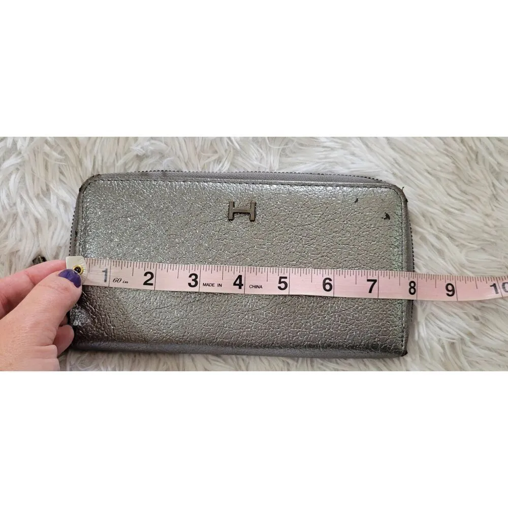 H by Halston Large 8x4 Metallic Silver Pebbled Wallet - Image 9