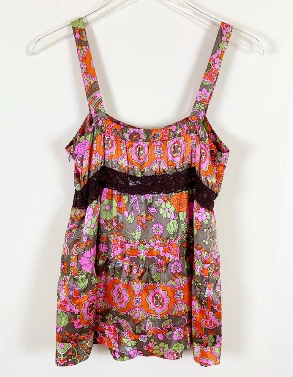 Small Sleeveless Silk Blouse - Image 3