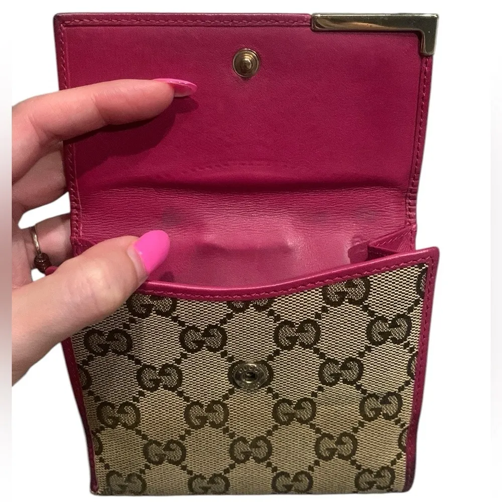 • Gucci canvas and pink leather bifold wallet - Image 4