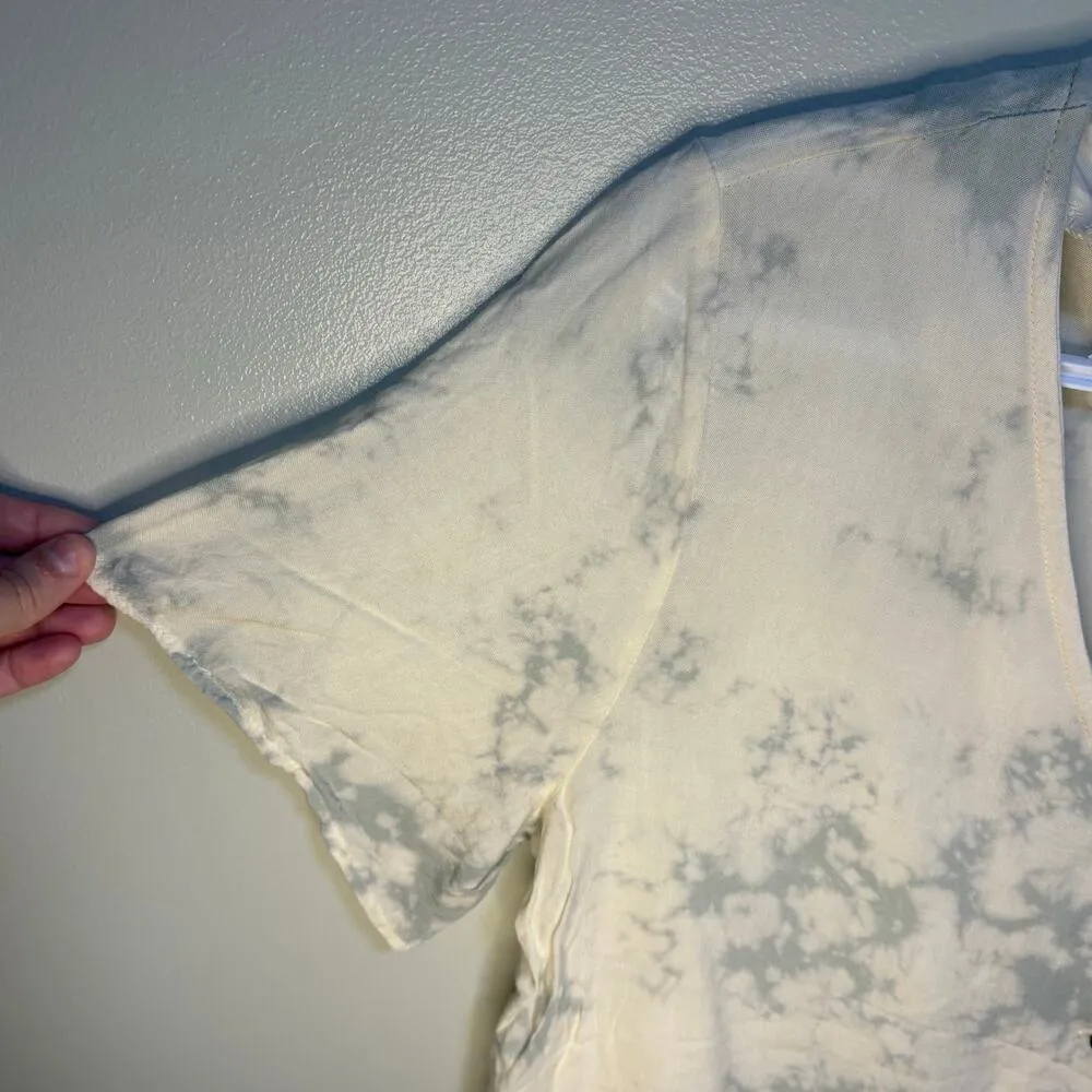 NYTT V Neck Button Up Short Sleeve T-shirt Small Tie Dye Cream Front Pocket - Image 5