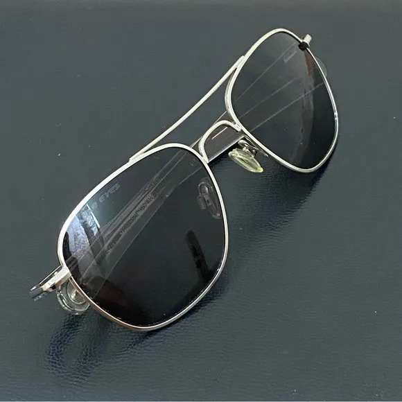 Vintage EAGLE EYES Freedom R52 SLV #12029 7188 Aviator Sunglasses Silver - Image 1