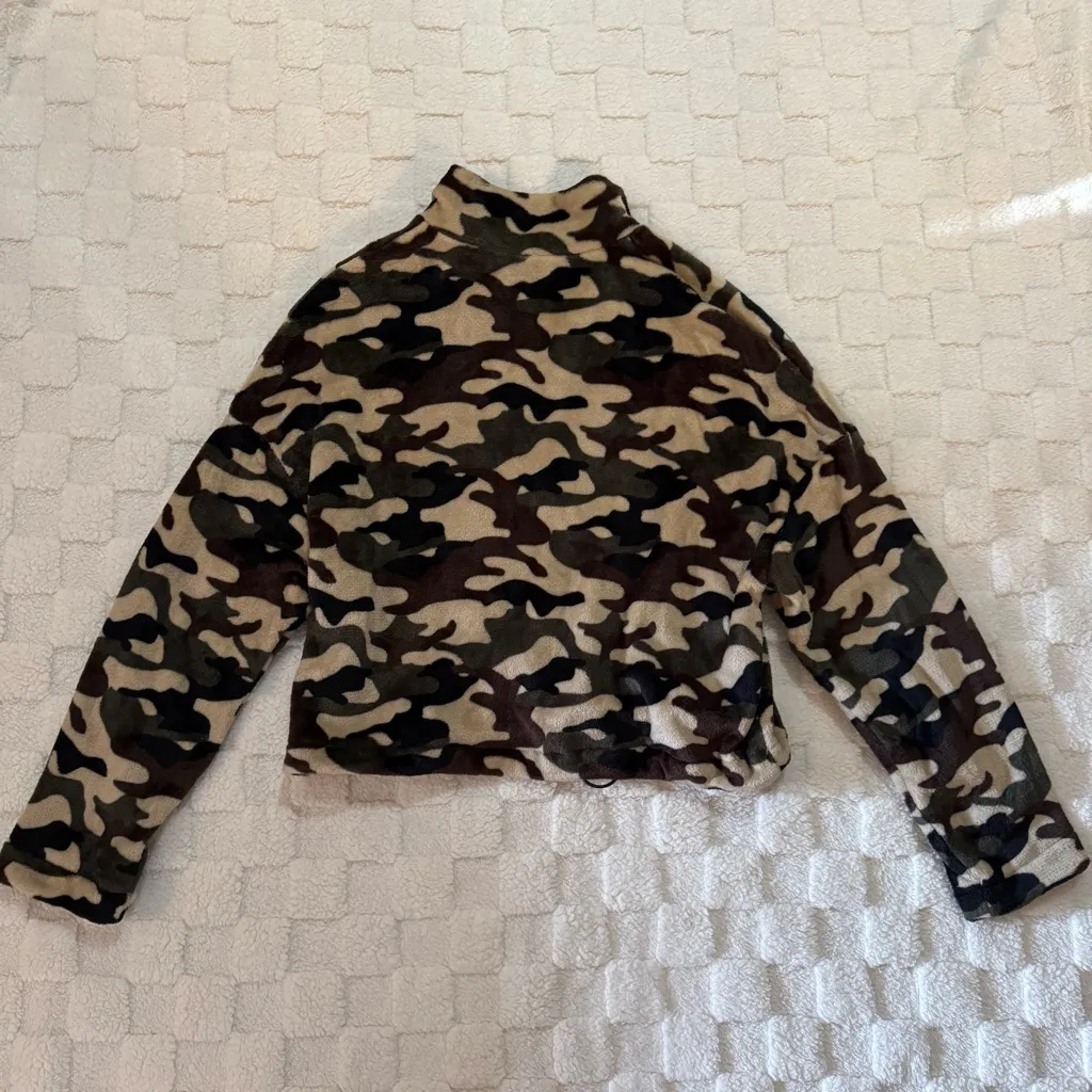 SHEIN Camouflage Teddy Fleece Half Zip Pullover Sweatshirt, Women’s Large - Image 2