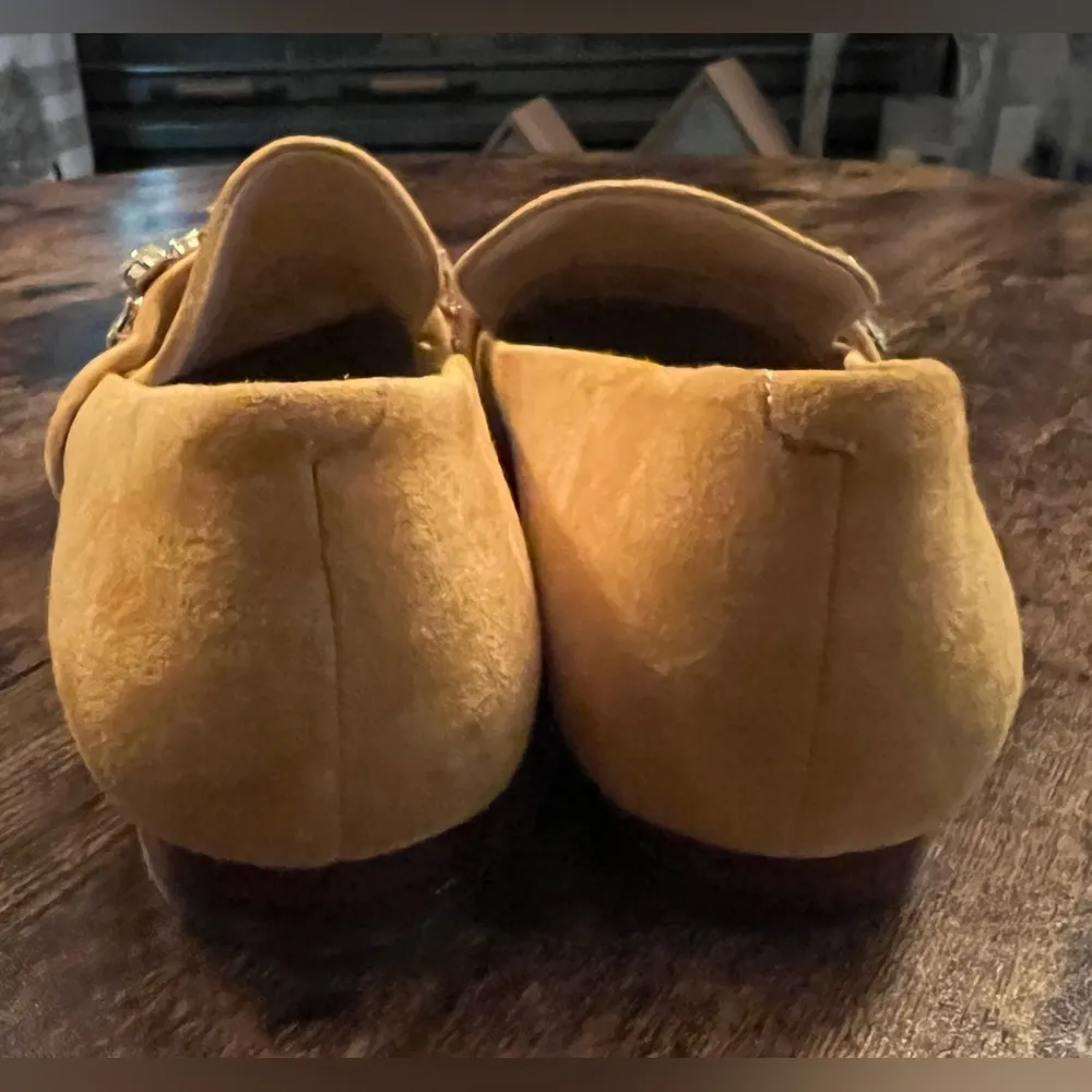 Karl Lagerfeld Paris | ladies suede slip on Nyea loafers. Size: 7.5M - Image 4