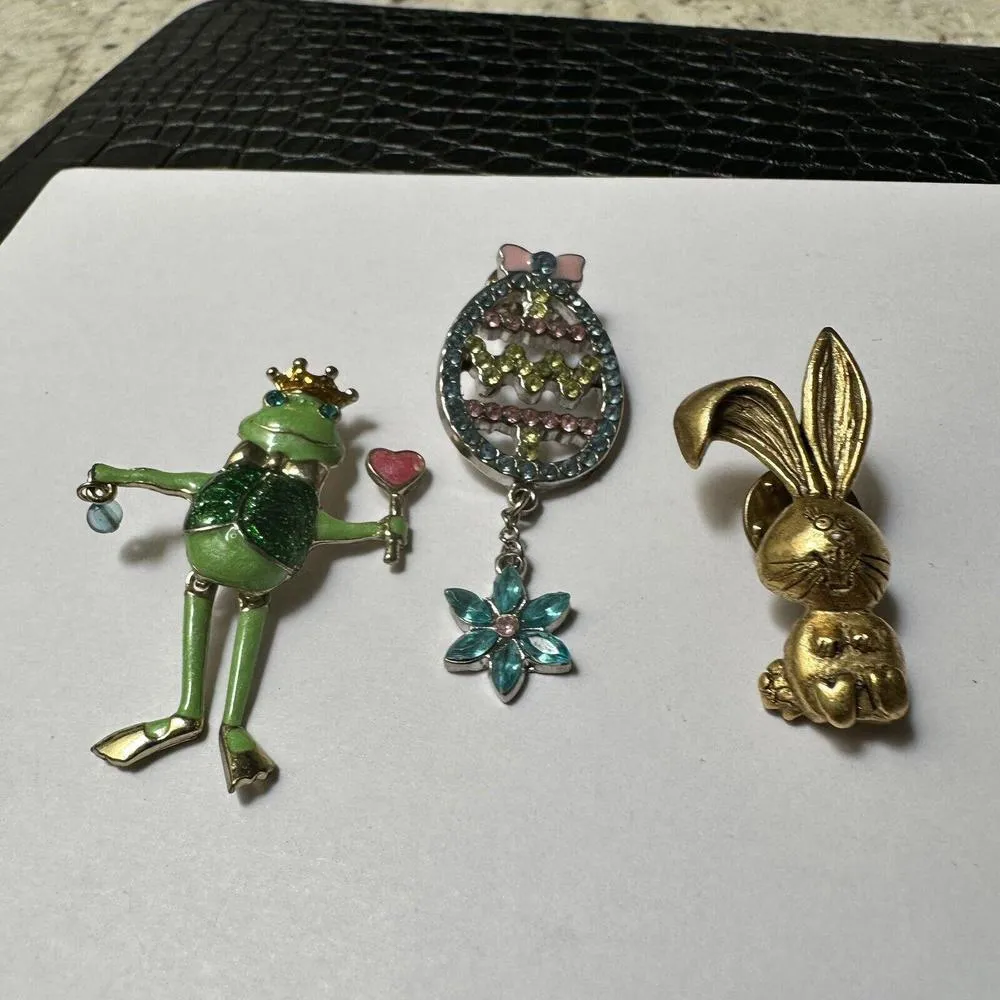 Lot Of 3 Brooch Pins Easter Springtime - Image 2