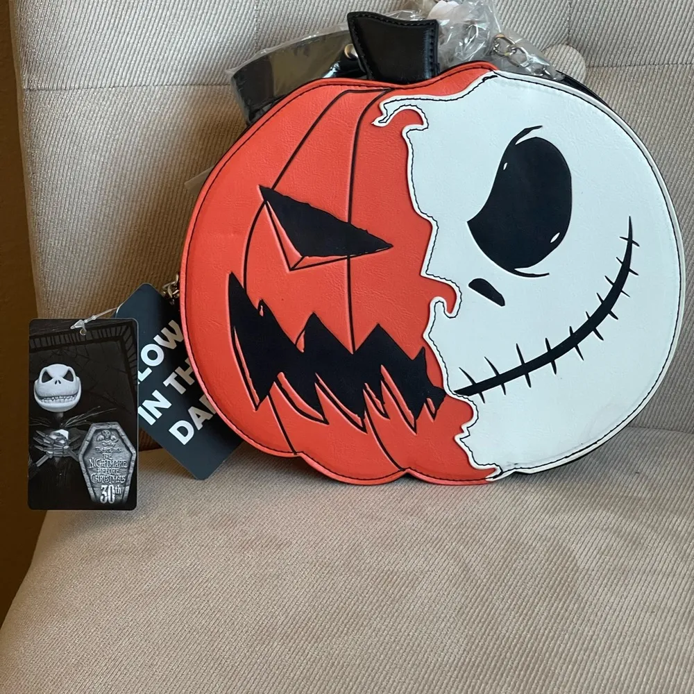 NEW Nightmare Before Christmas Jack Pumpkin Split Glow-In-The-Dark Crossbody Bag - Image 3
