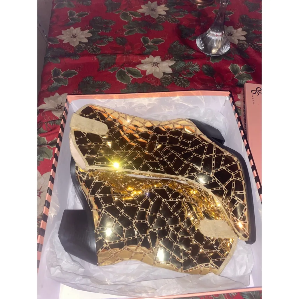 Women's Pazzle Gold cowboy Boots Size 7.5 - Image 4