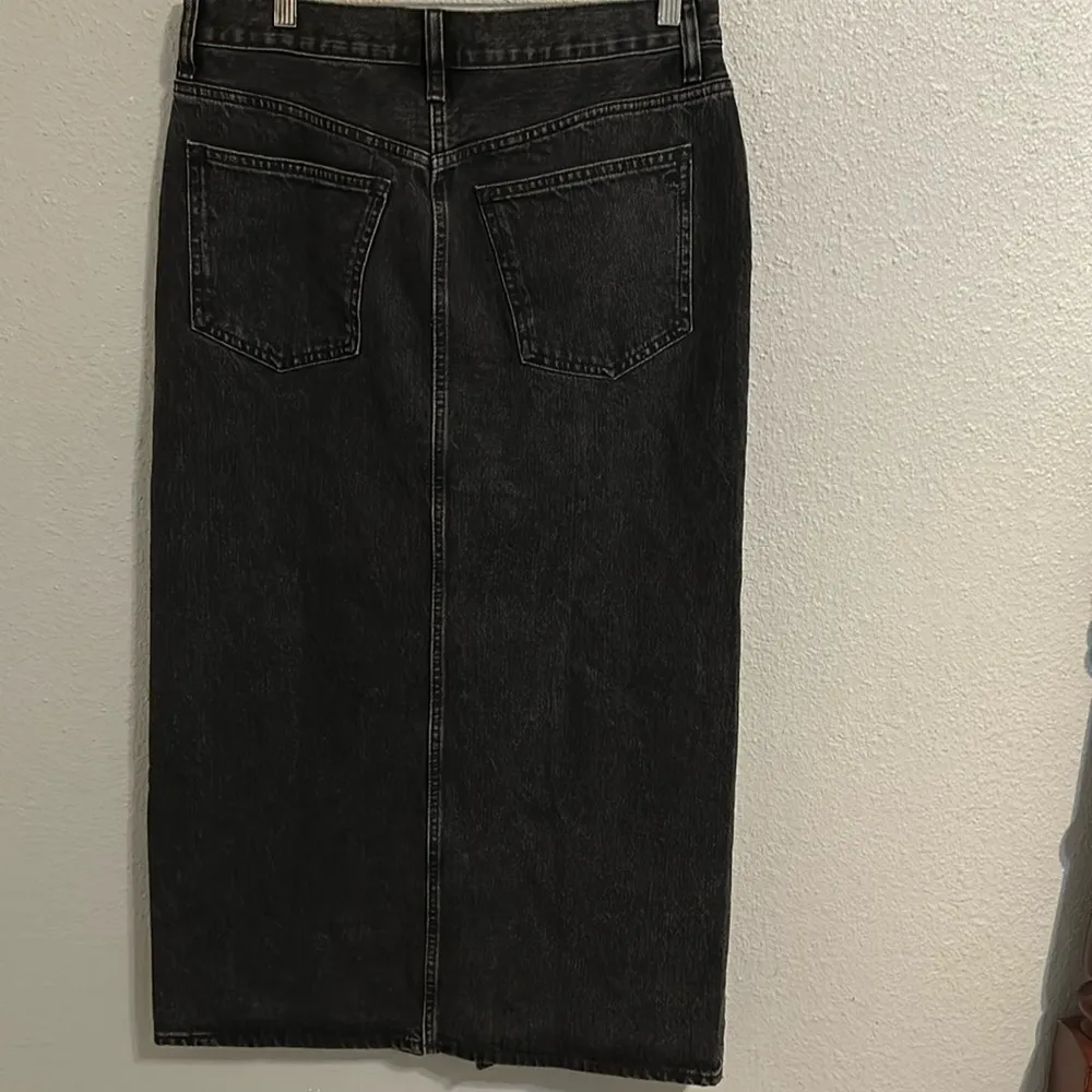 Madewell Denim Mid-Rise Maxi Skirt in Lunar Wash, size 27, New without tags - Image 4