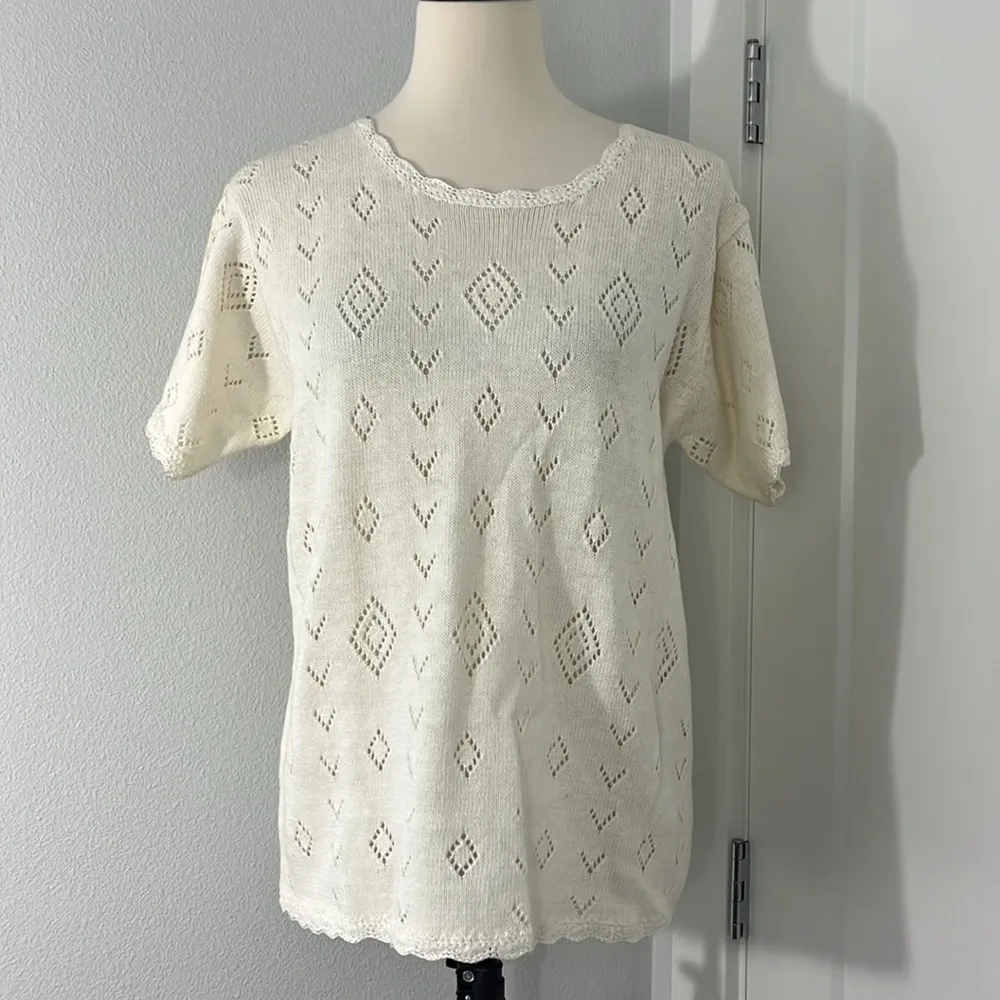 New Vintage Colleen's Collectables Medium Cream White Crochet Sweater Top - Image 2